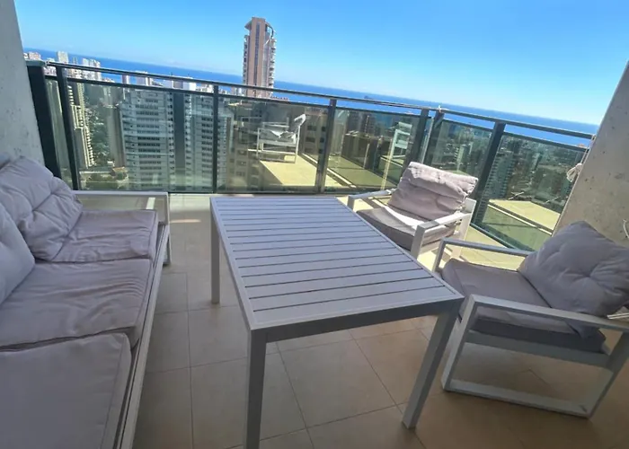 Kronos Apartment