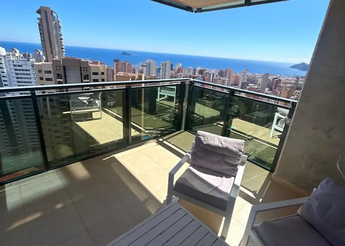 Kronos Apartment